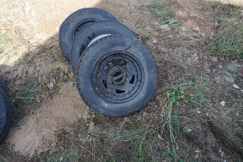 lot 58 image: Set of - 4  Namking 13 Trailer Tires and Rims