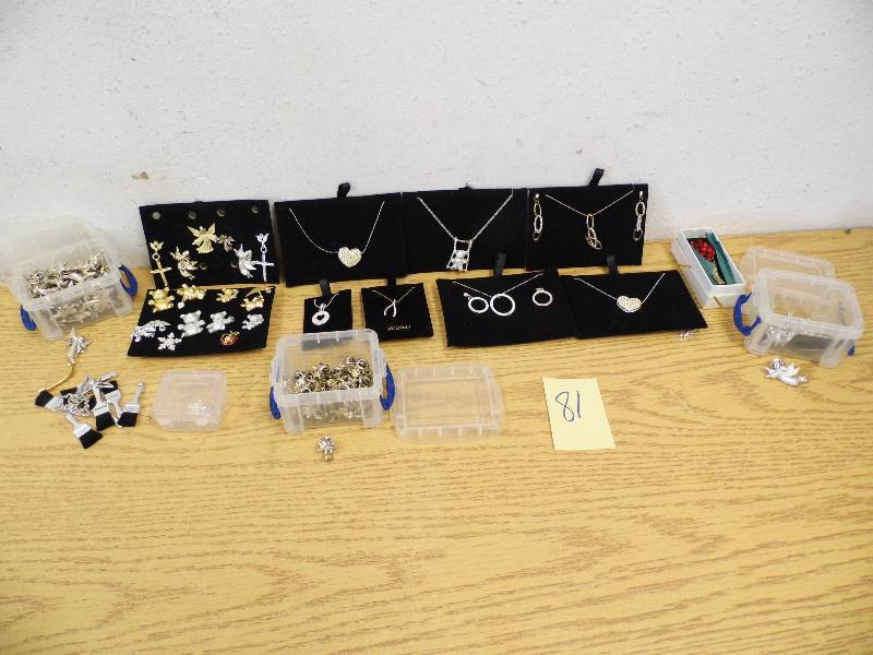 lot 81 image: Misc Jewelry