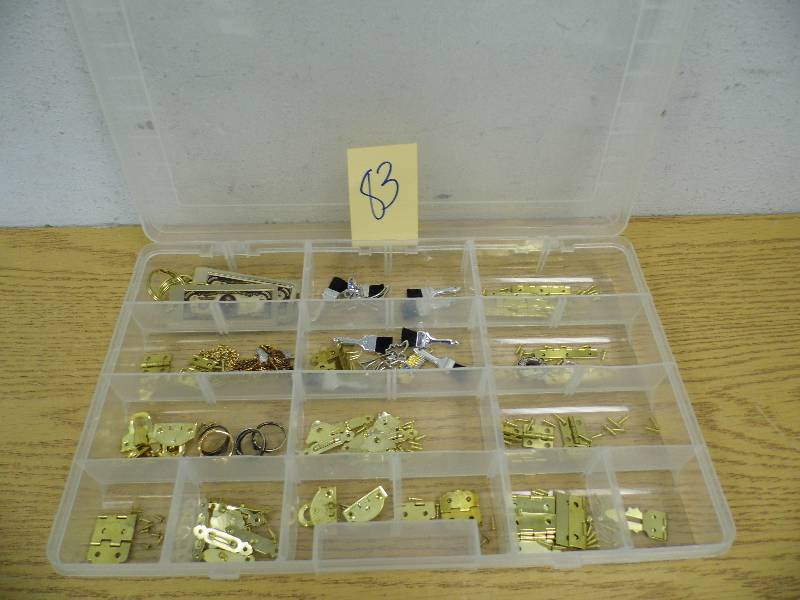 lot 83 image: Organizer with Jewelry