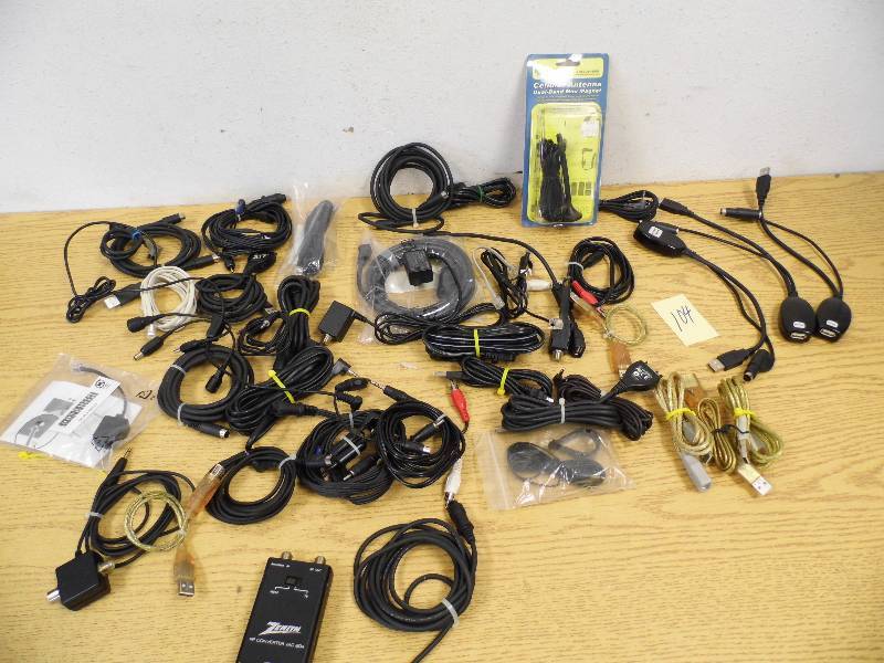 lot 104 image: Cables and Cords