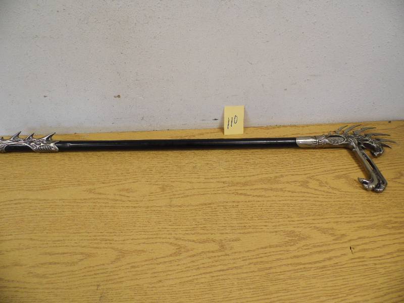lot 110 image: Cane with Knife