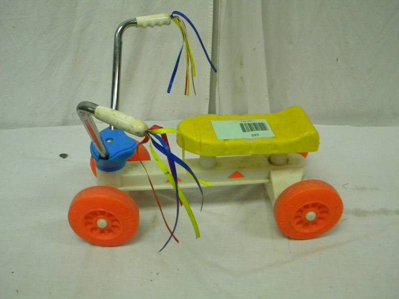 lot 333 image: Playskool Scooter