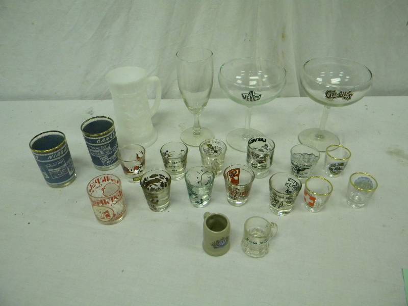 lot 375 image: Barware