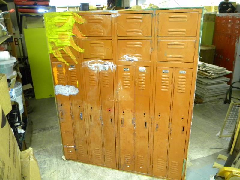 lot 376 image: Lockers