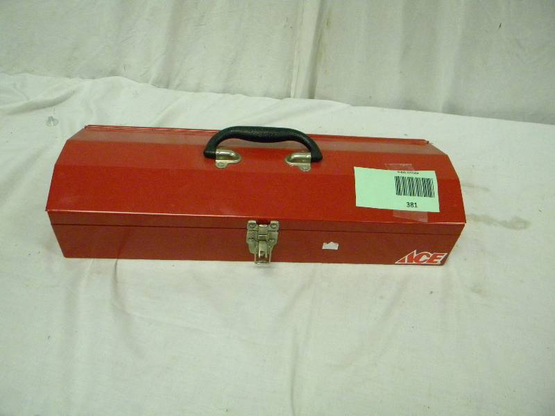 lot 381 image: Ace Tool Box