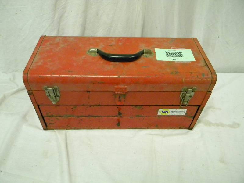 lot 382 image: Napa Tool Box