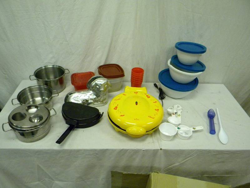 lot 415 image: Kitchenware Lot