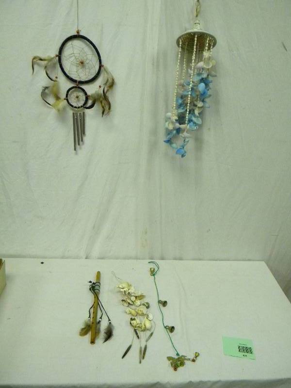 lot 433 image: Windchimes Lot