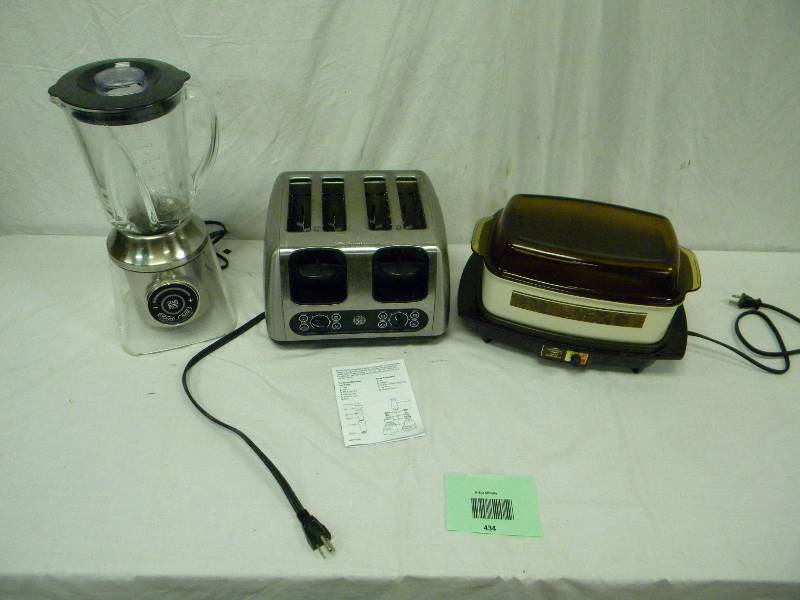 lot 434 image: Kitchen Appliance Lot