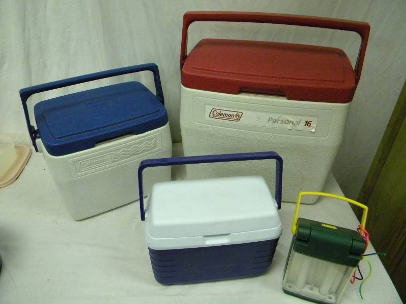 lot 449 image: Coleman Cooler Lot