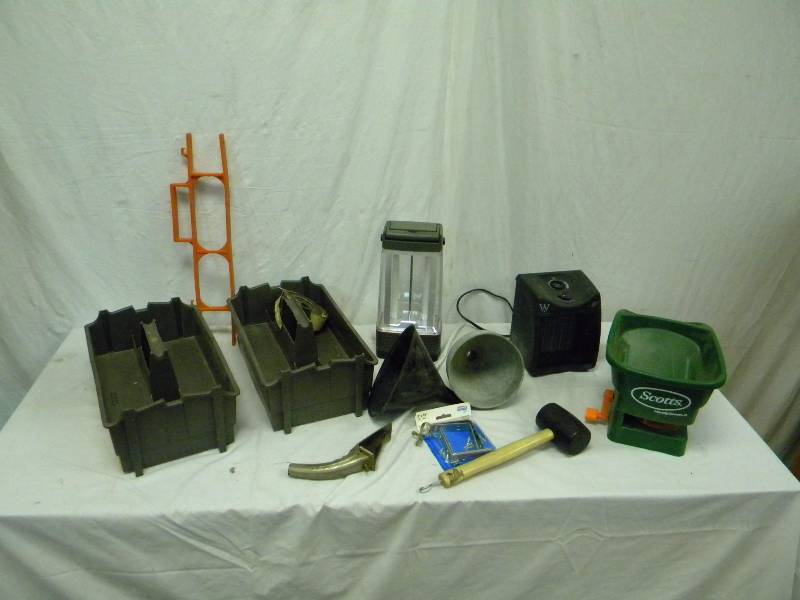 lot 466 image: Tools and Hardware Lot