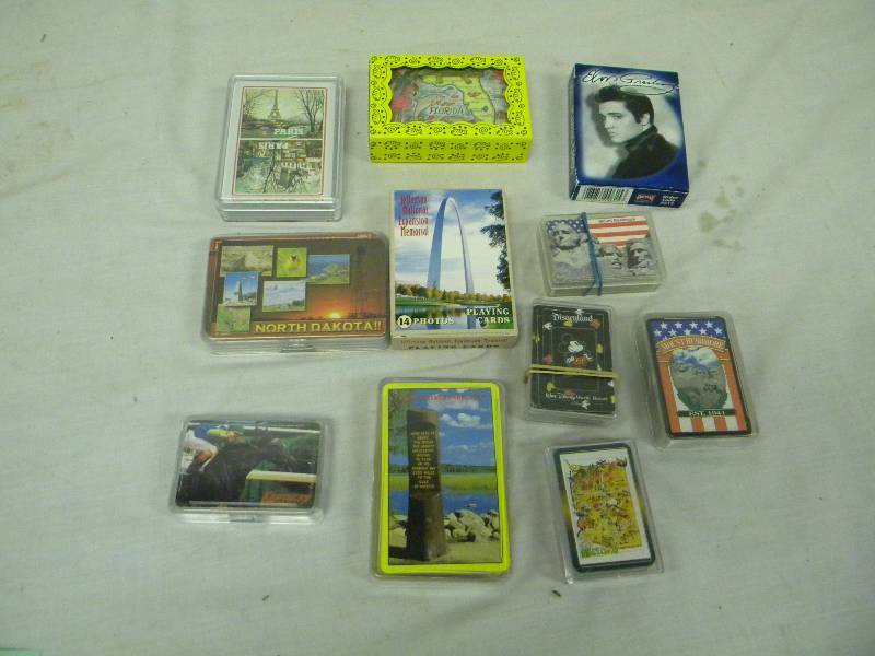 lot 473 image: Collectible Card Lot