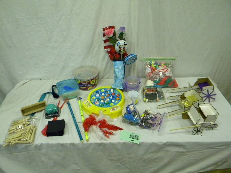 lot 483 image: Arts and Crafts Lot