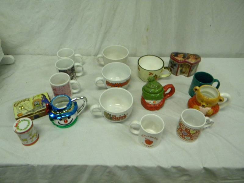 lot 488 image: Mug Lot
