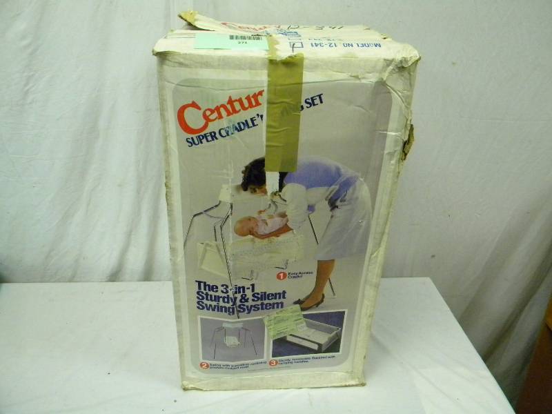 lot 271 image: Century Super Cradle