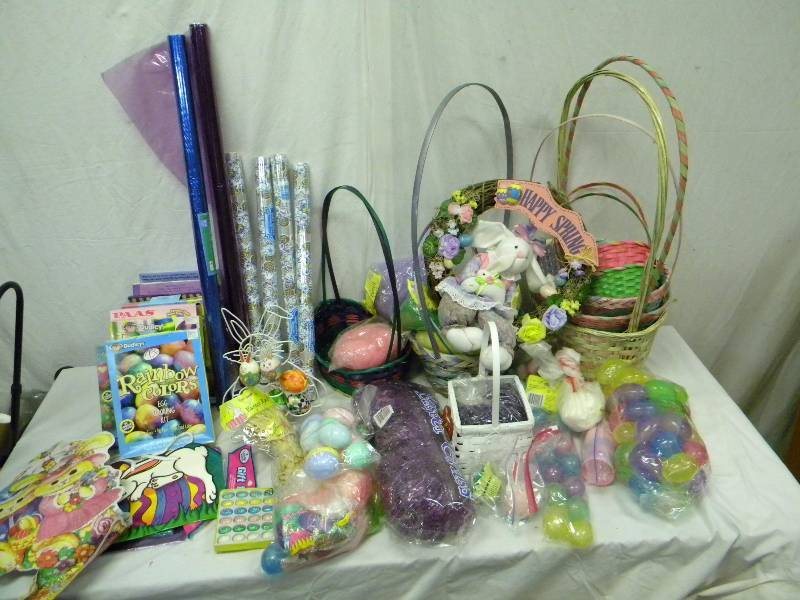 lot 275 image: Easter Lot