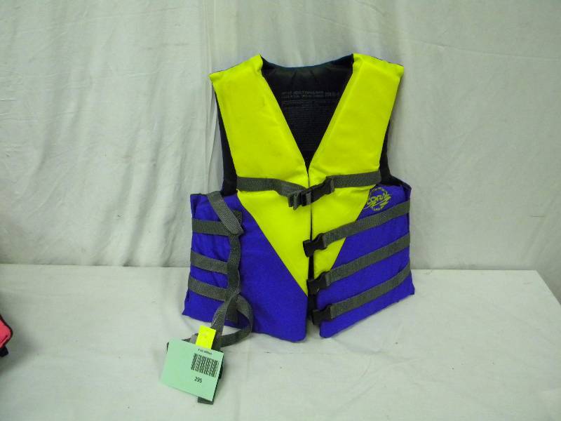 lot 295 image: Coral Life Jacket