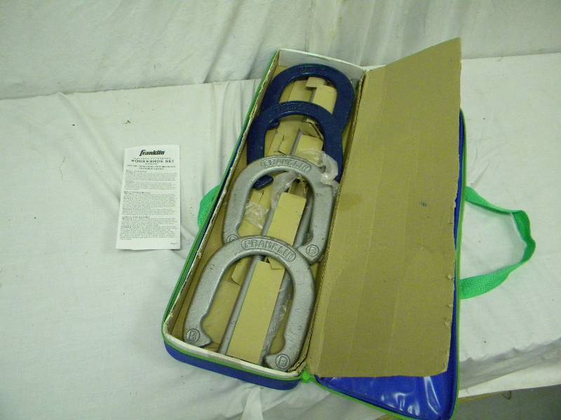 lot 309 image: Horseshoe Set
