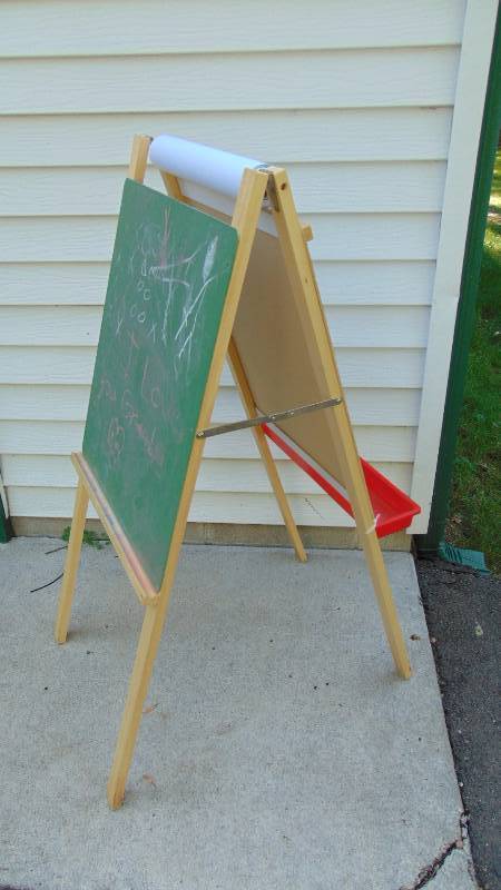 Childs Art Easle with Chalk Board