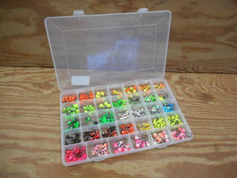 lot 12 image: Rackle Tray FULL Of Assorted Size &...