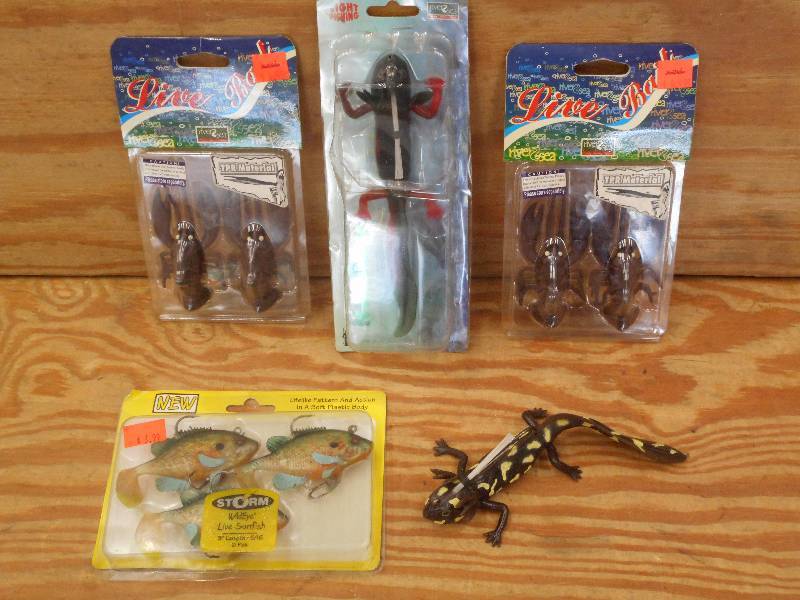 lot 68 image: Lot Of Assorted Unused Soft Baits ...