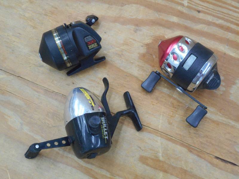 lot 86 image: (3) Zebco Spin-Cast Reels ...