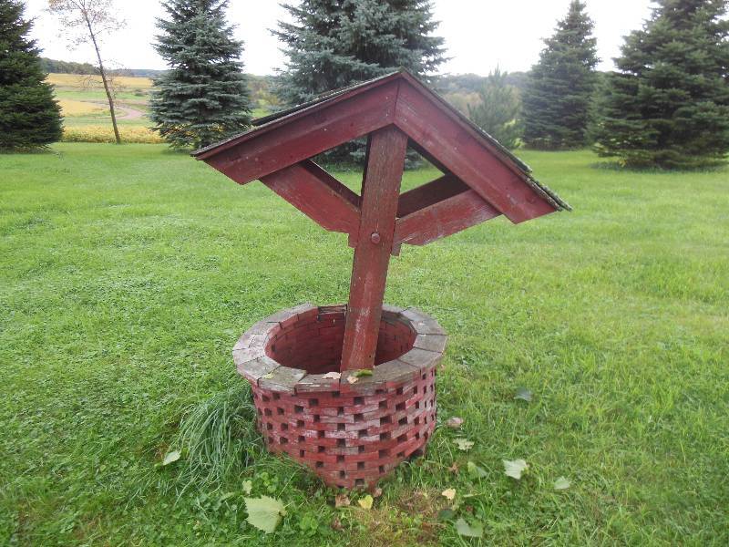 Vintage Cedar Wood Wishing Well