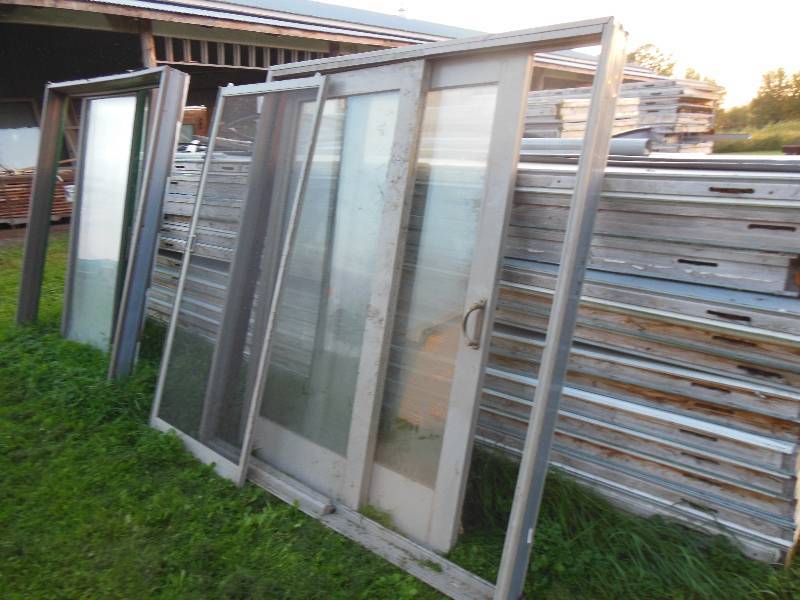 Anderson Sliding Door