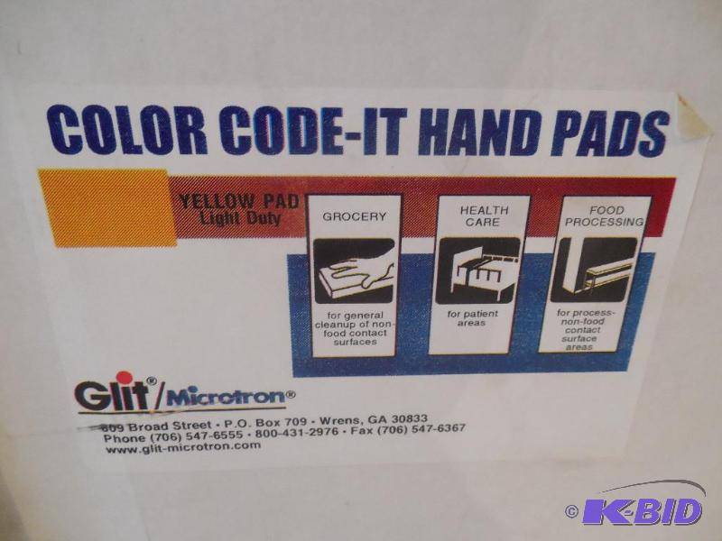 lot 21 image: NEW - 3 cases of 3m Scour Pads 6x8