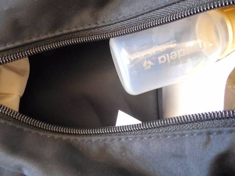 lot 46 image: Medela Freestyle Hands-Free Breastpump