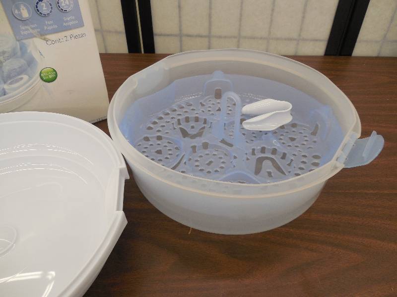 lot 30 image: Philips Avent Express Microwave Steam Bottle Sterilizer
