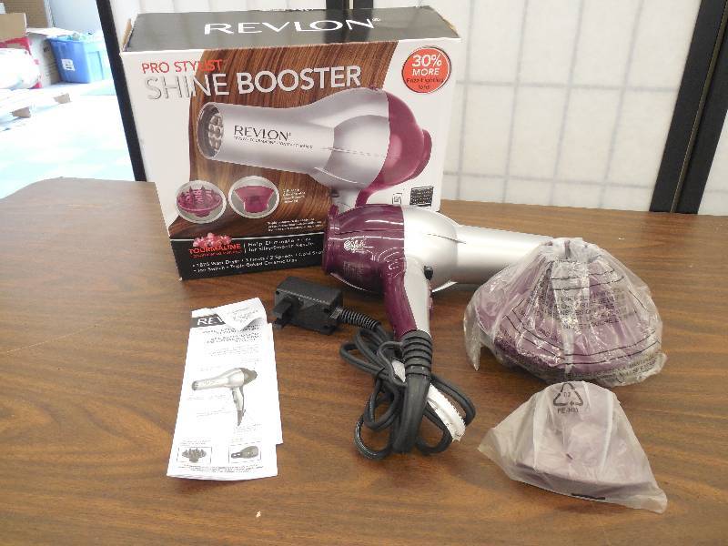 lot 17 image: Revlon Perfect Heat Pro Stylist Shine Booster Hair Dryer