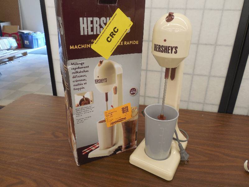 lot 44 image: HERSHEYS Easy Blend Milkshake Machine, Tan