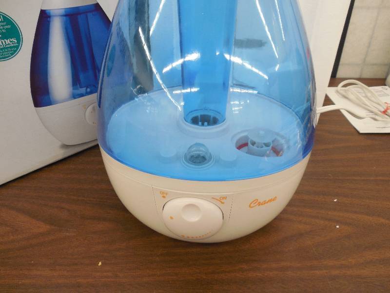 lot 48 image: Crane Drop Ultrasonic Cool Mist Humidifier with 1.0 Gallon Capacity