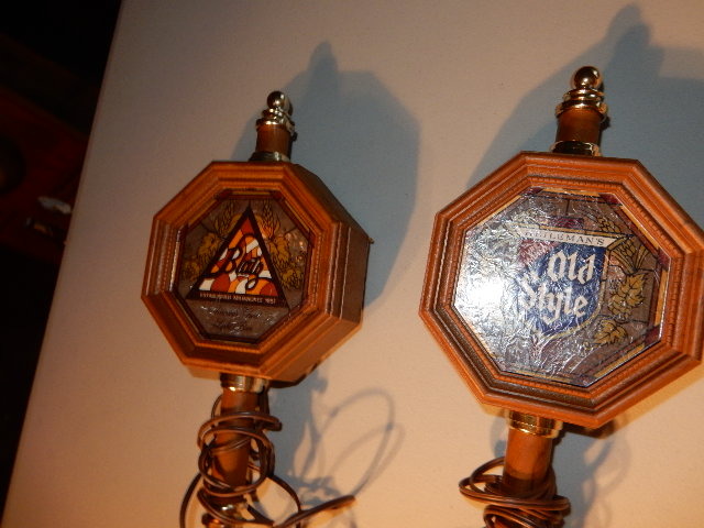 lot 12 image: 2, small accent light beer Signs, Blatz and Old Style