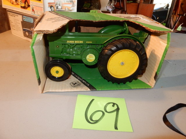 lot 69 image: John Deere, Model R 116 Scale Replica.. New in Box