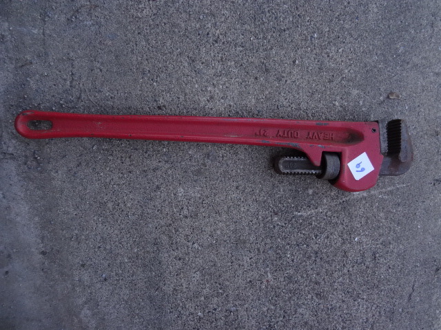 24 Pipe Wrench