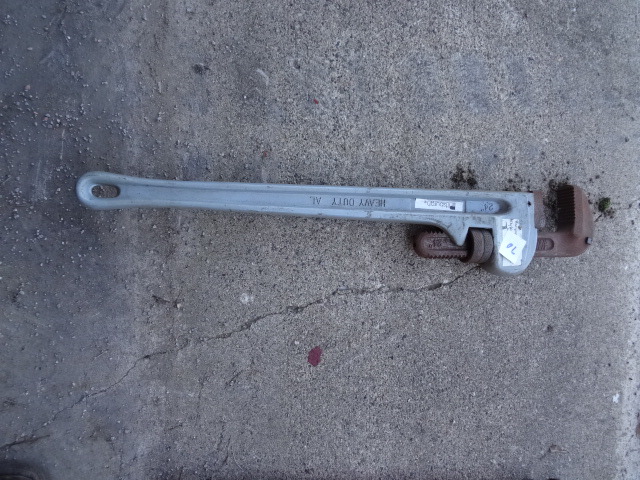 24 Pipe Wrench