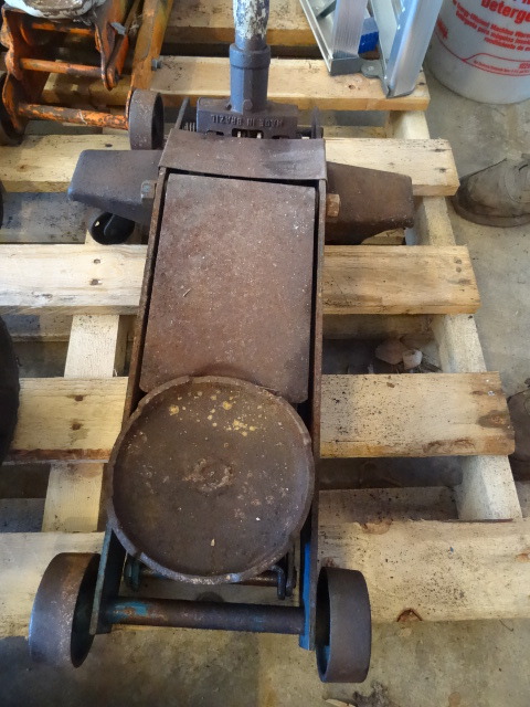 Heavy Duty Rolling Floor Jack