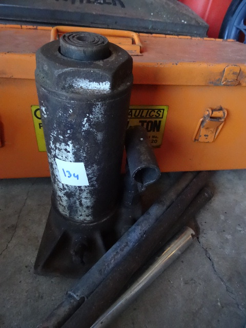 Bottle Jack