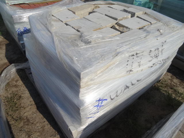 Wall stone