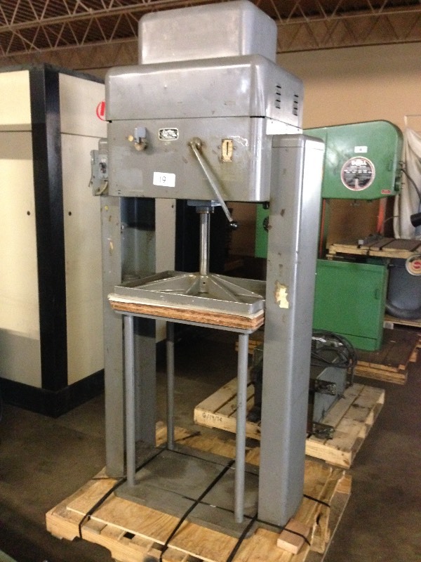 Earlline hydraulic press