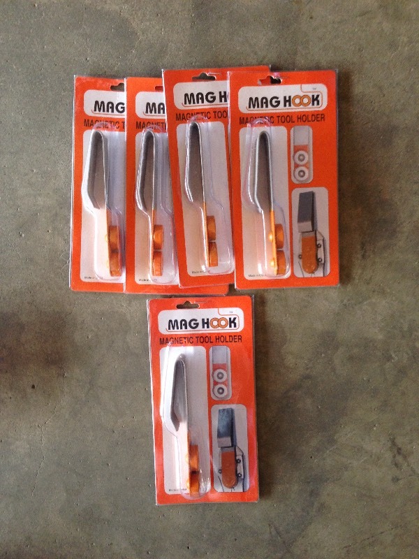 Lot of 5 Mag Hook