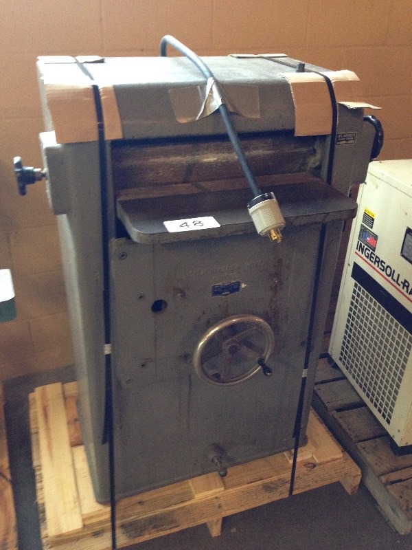 Press  roller machine ()