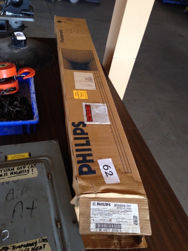 T12 fluorescent bulbs