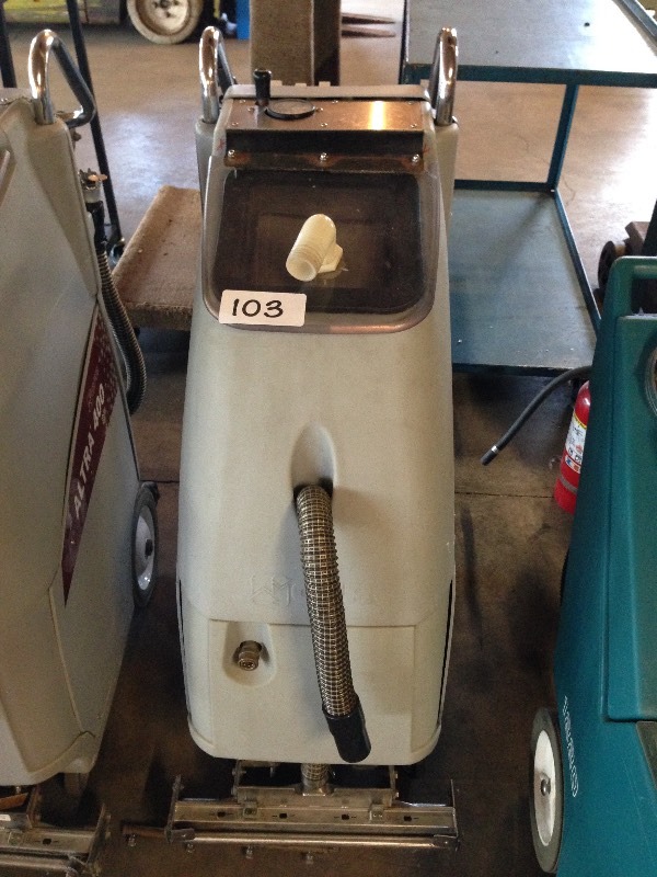 Floor cleaner machine