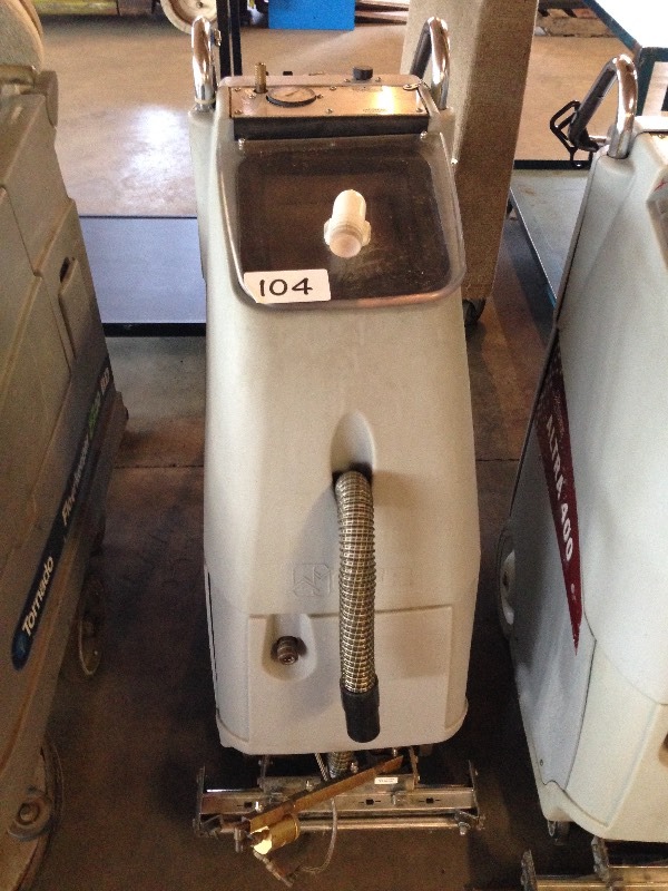 Floor cleaner machine