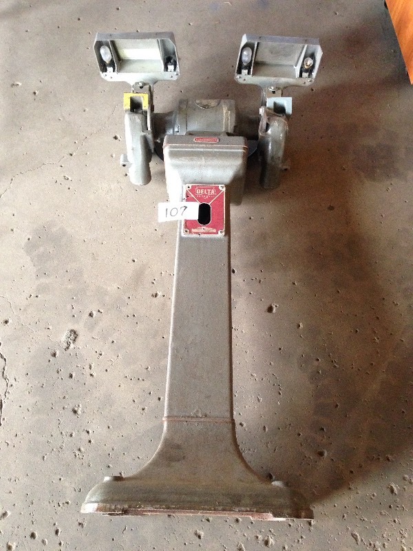 Delta pedestal grinder