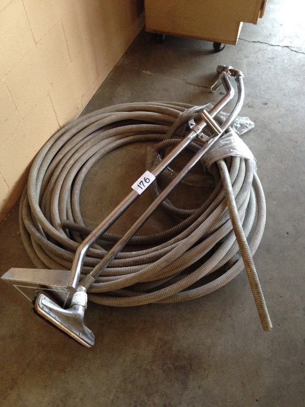 Floor cleaning wands