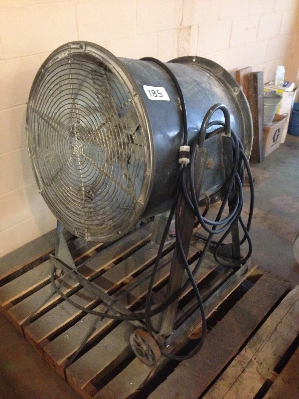 Commercial fan